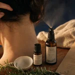 Romarin pousse cheveux : huile pour cuir chevelu et brins de romarin
